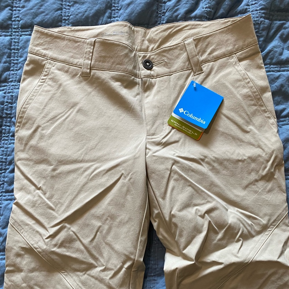 Khaki Columbia bootcut hiking pants